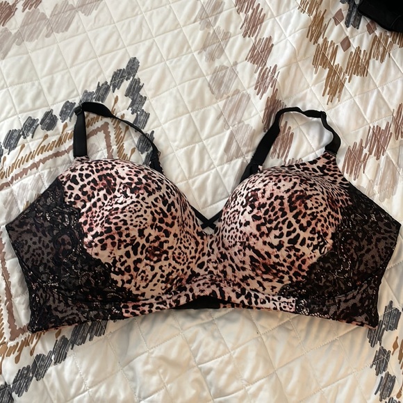 PUSH-UP WIRE-FREE BRA - LACE LEOPARD WITH 360° BACK SMOOTHING™ - Picture 4 of 6